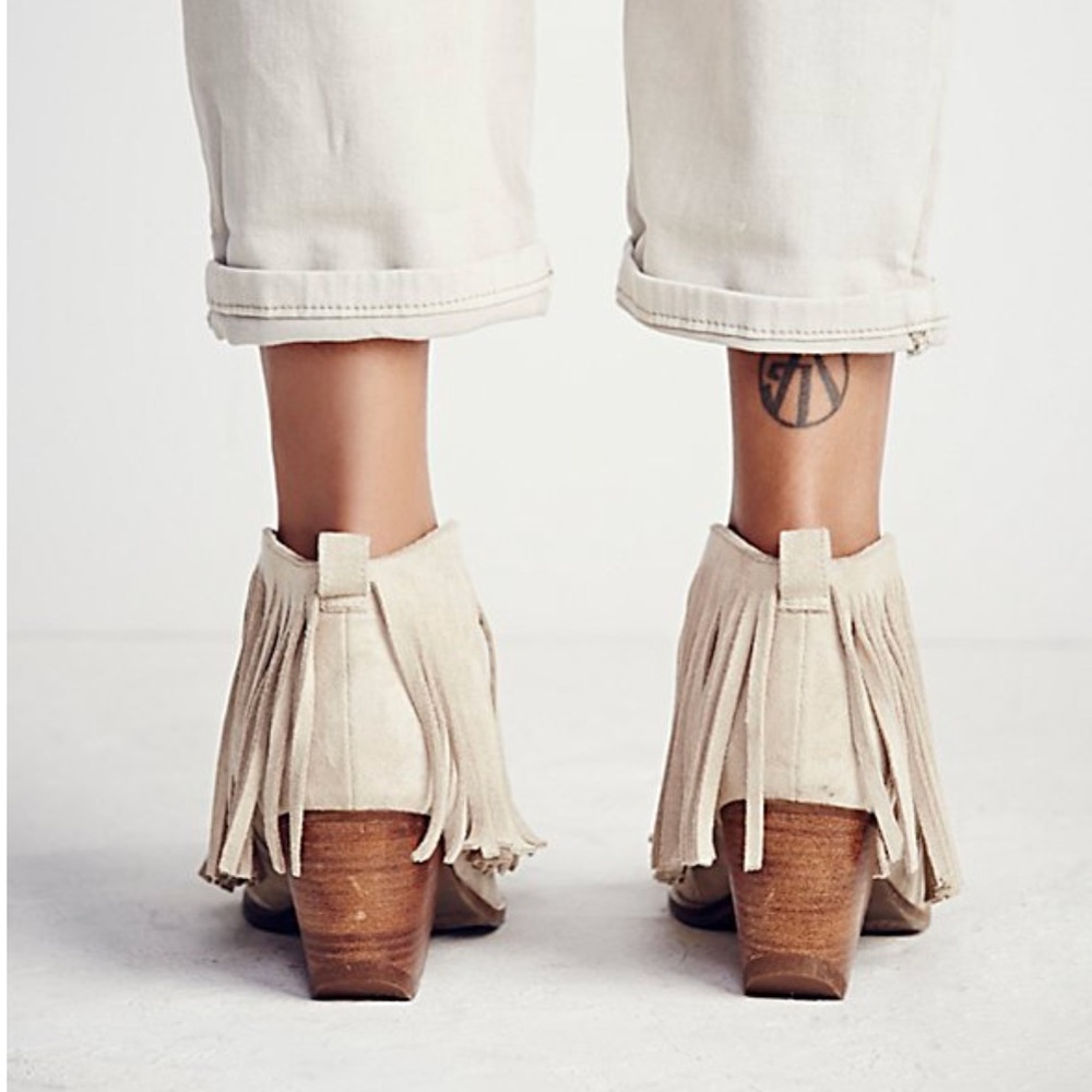 Cream Burnished Distressed Fringe Bootie - Picture 4 of 8